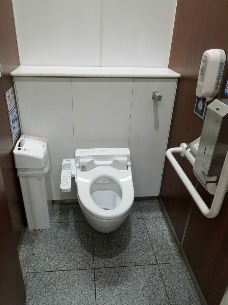 Toilettes japonaises publiques